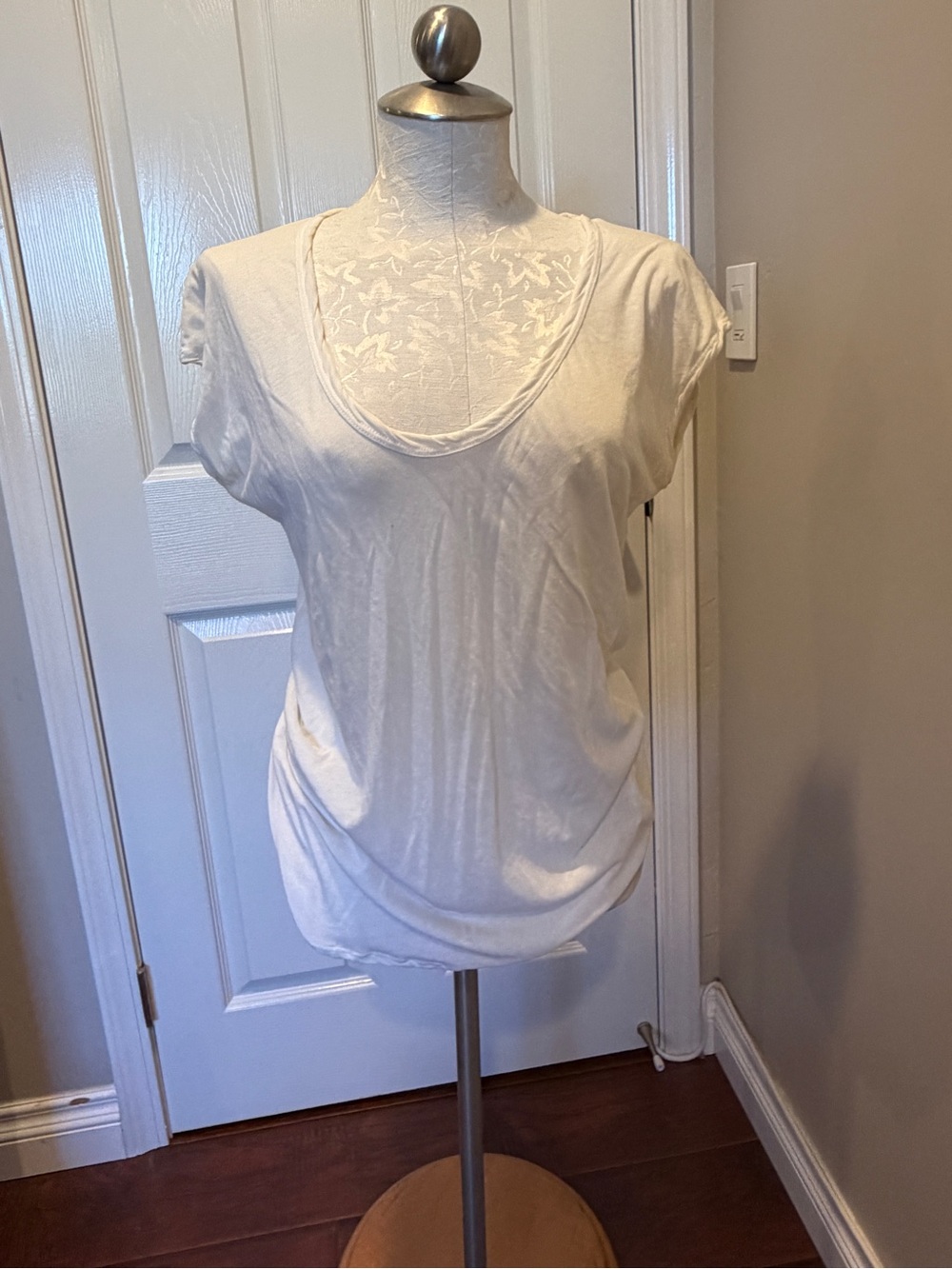 James Perse Women's Scoop Neck Basic Tee - White, Sz M/L